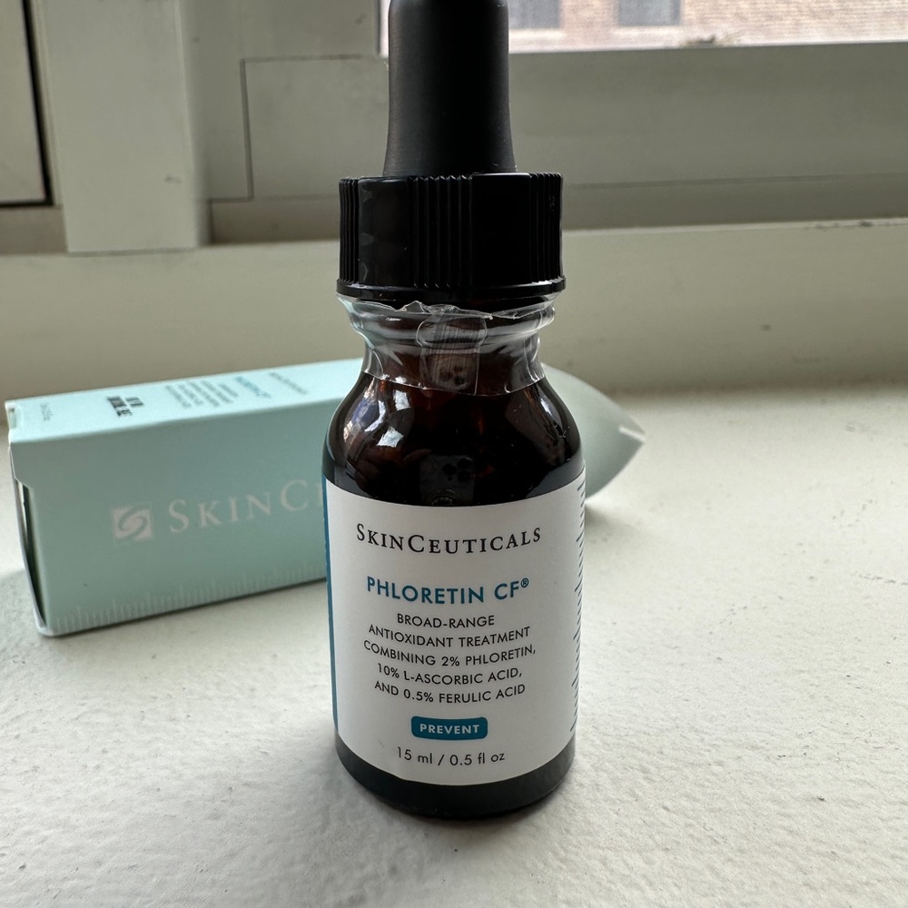SKINCEUTICALS PHLORETIN CF WITH FERULIC ACID Vitamin C Serum for discoloration